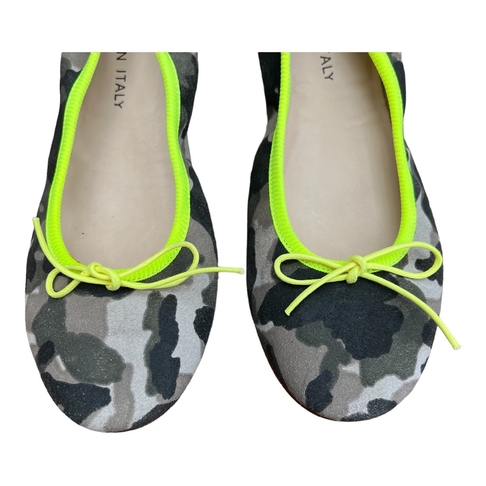 NEW Italian Factory Shoes Green Camo Ballet Flats Sz 6.5 - Picture 4 of 6